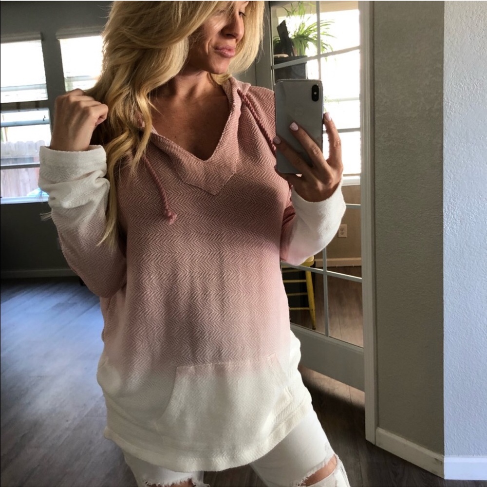 🆕 Ombré Pullover